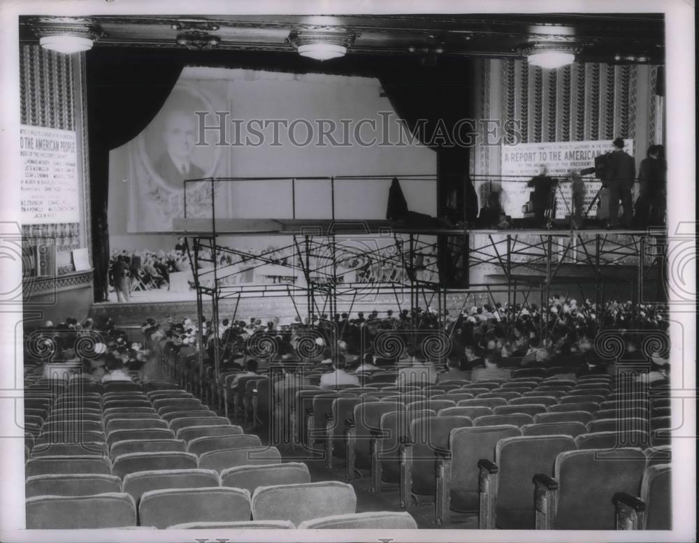 1950 Press Photo President's cabinet met on stage of Civic Opera House in Chi - Historic Images