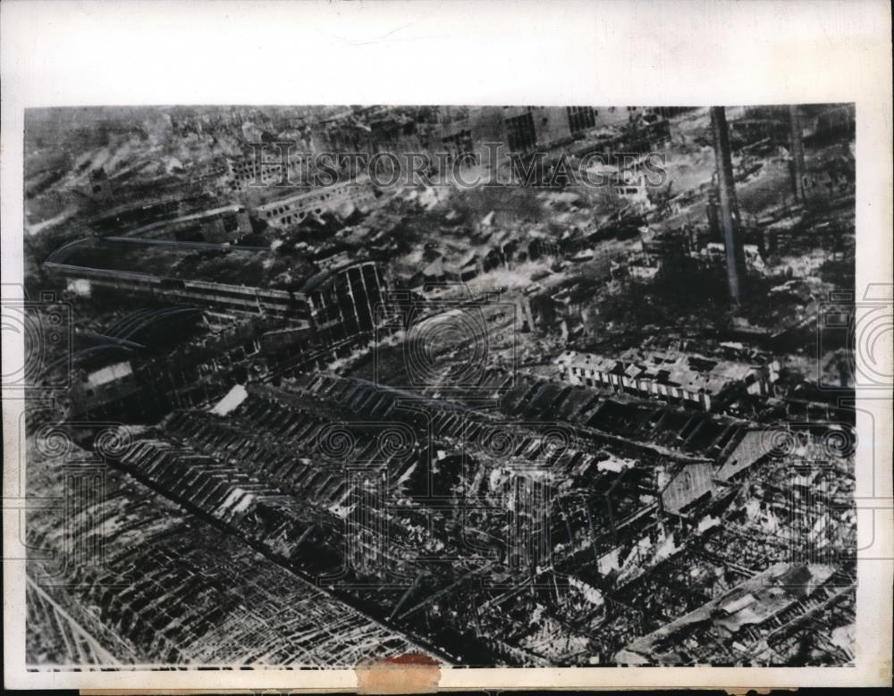 1945 Press Photo Krupp Armament Plant Essen - Historic Images