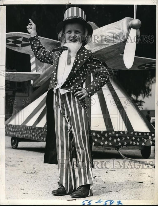 1941 Press Photo Dick Collins, Uncle Sam Alhambra's Annual story book Parade - Historic Images