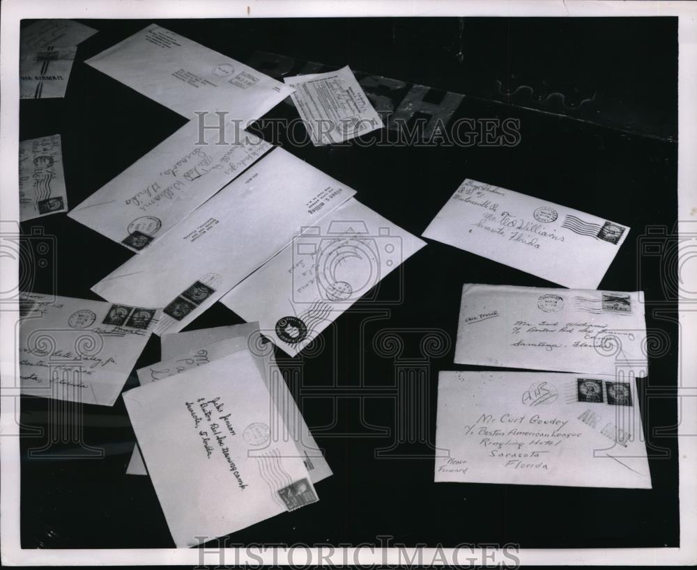1955 Press Photo Letters for Boston Red Sox player Ted Williams Erstwhile - Historic Images