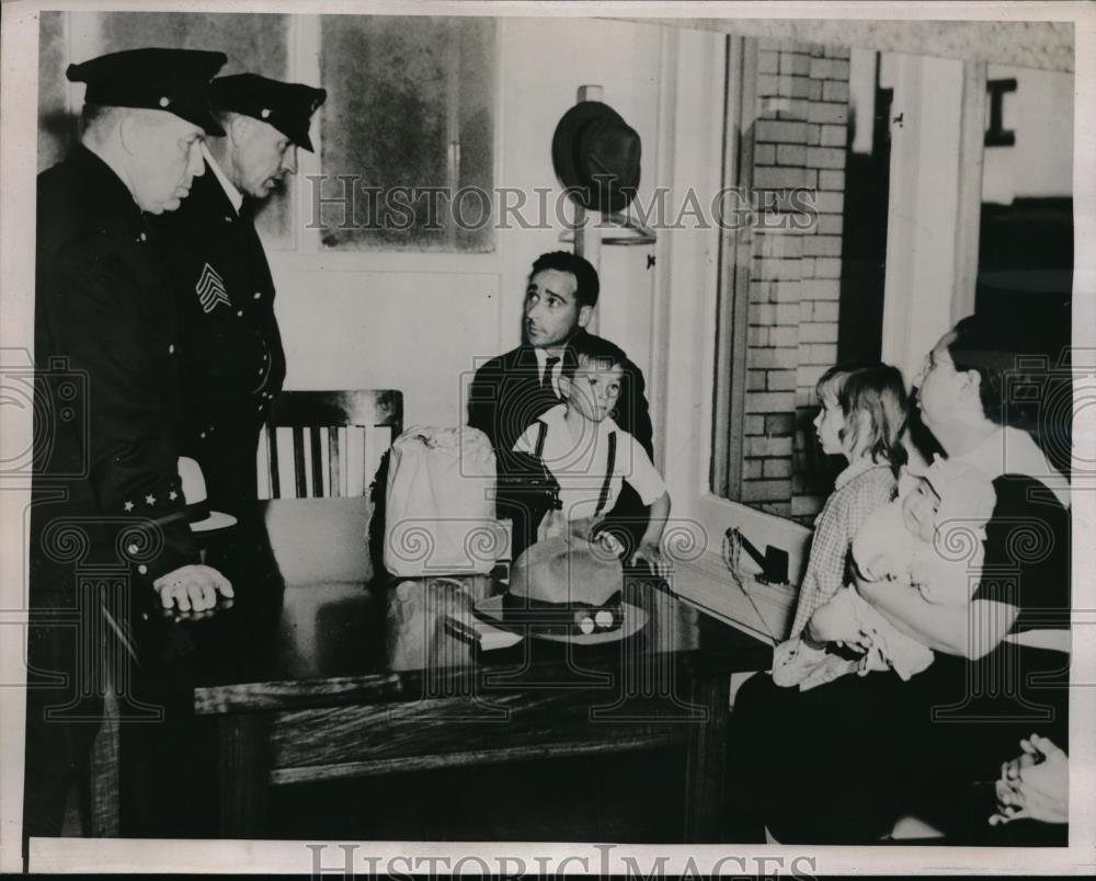 1938 Press Photo Thomas Almond in Sit Down Strike Refuses to Leave California - Historic Images