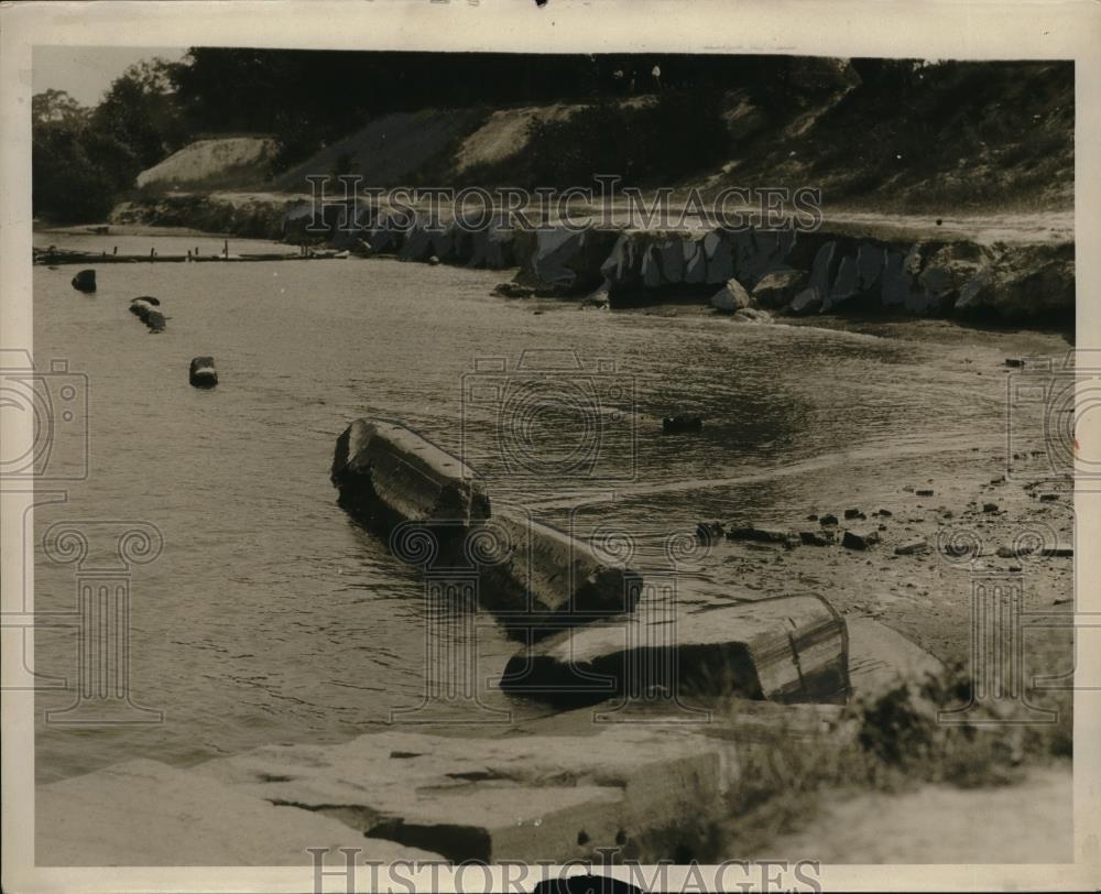 1930 Press Photo pier at White City Beach is shown with erosion to area - Historic Images