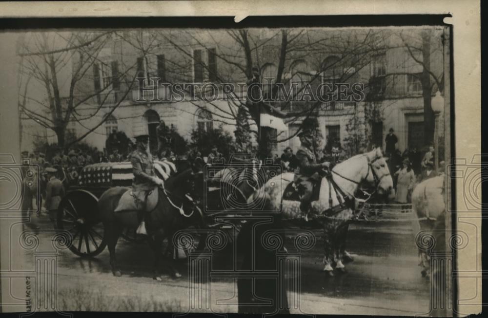 1930 Press Photo Artillery caisson carrying Pres Taft's body in the capitol - Historic Images
