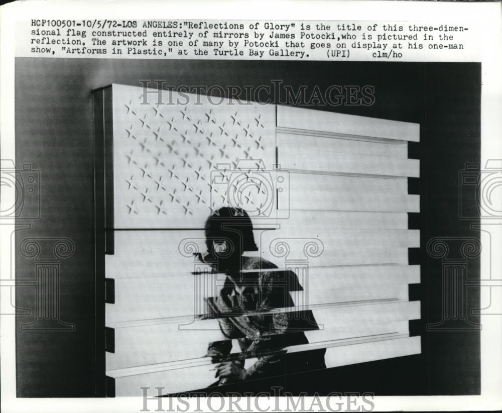 1972 Press Photo artist James Potocki and his Reflections of Glory sculpture - Historic Images