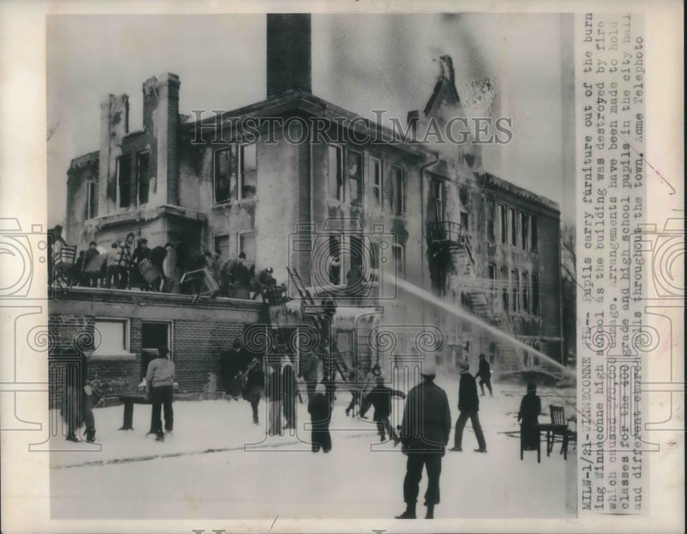 1949 Press Photo WinneconnemWis HS bldg. destroyed by a fire - Historic Images