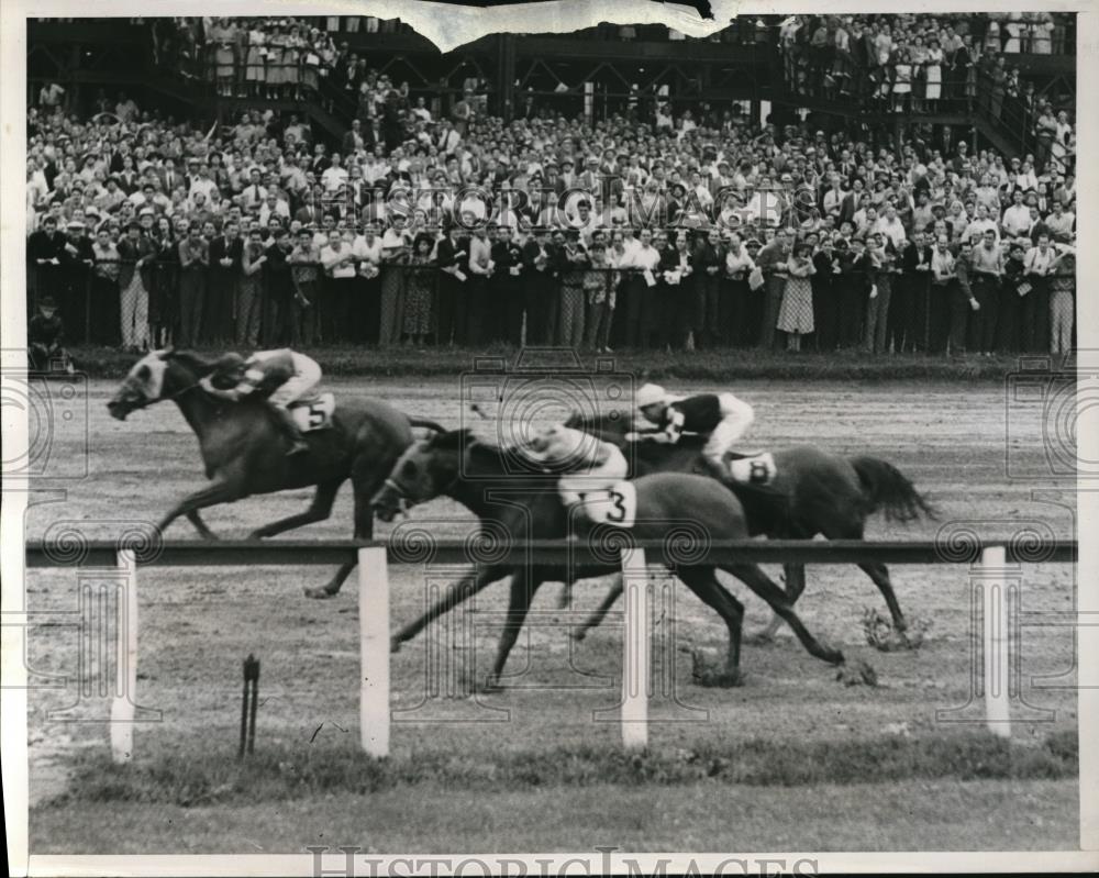 1939 Press Photo Sickle T ridden by R. Nash wins 5th race at Empire City, NY - Historic Images