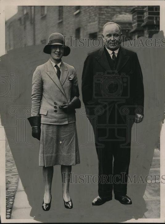 1934 Press Photo Dr Charles Searle & Mrs J Place of London - Historic Images