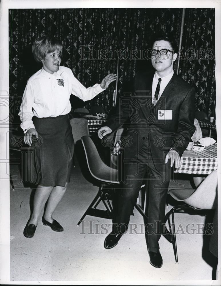 1967 Press Photo Couple Dancing - Historic Images