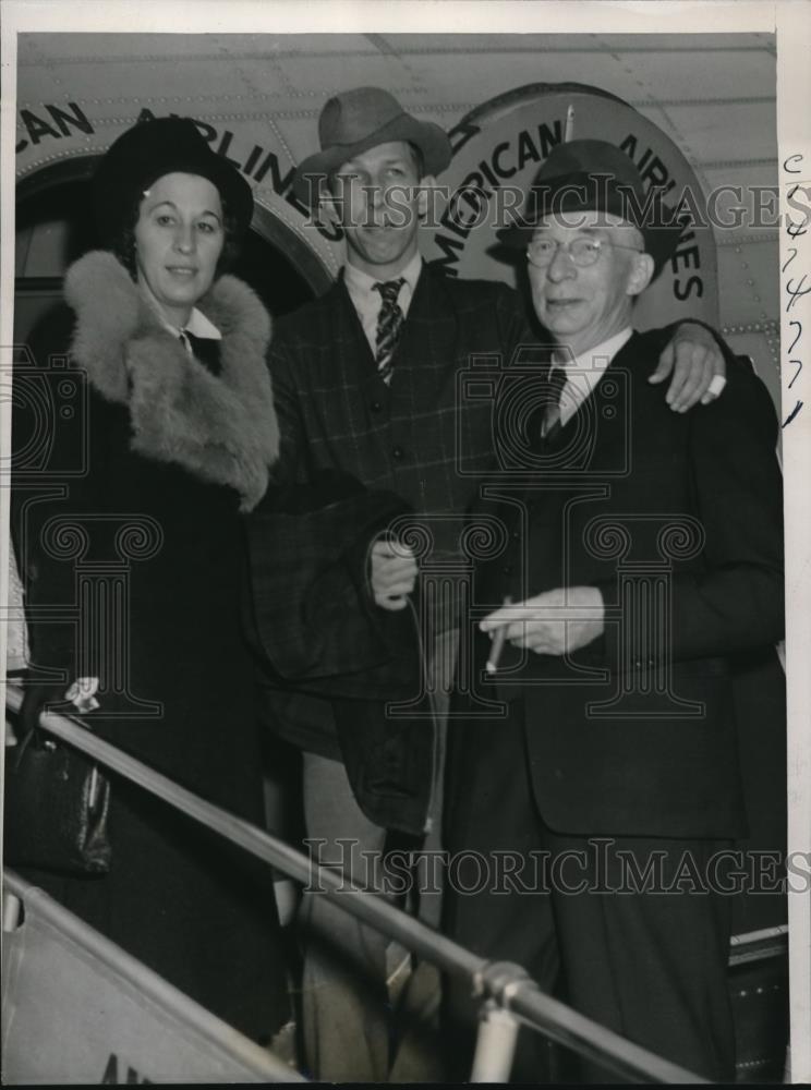 1938 Press Photo Walther Family rushes from Alaska to be with their ill mother - Historic Images