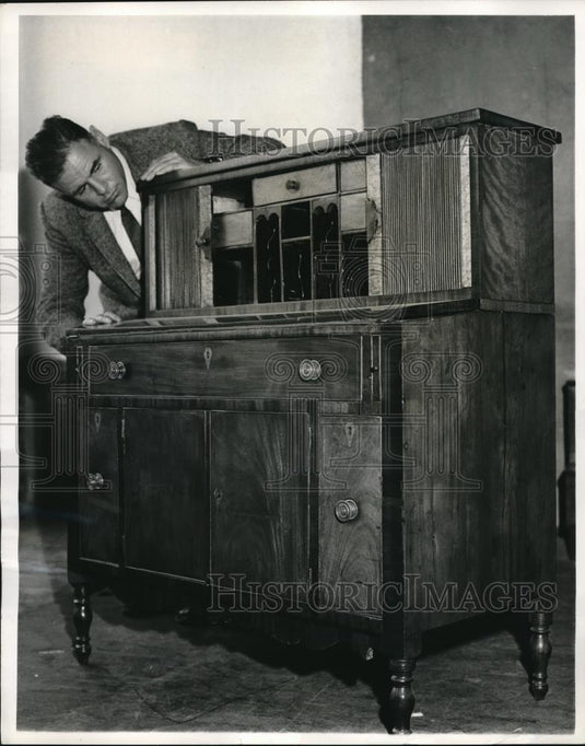 1963 Press Photo Sherman L Whipple  pres of Cabinet Makers of Locust Valley - Historic Images