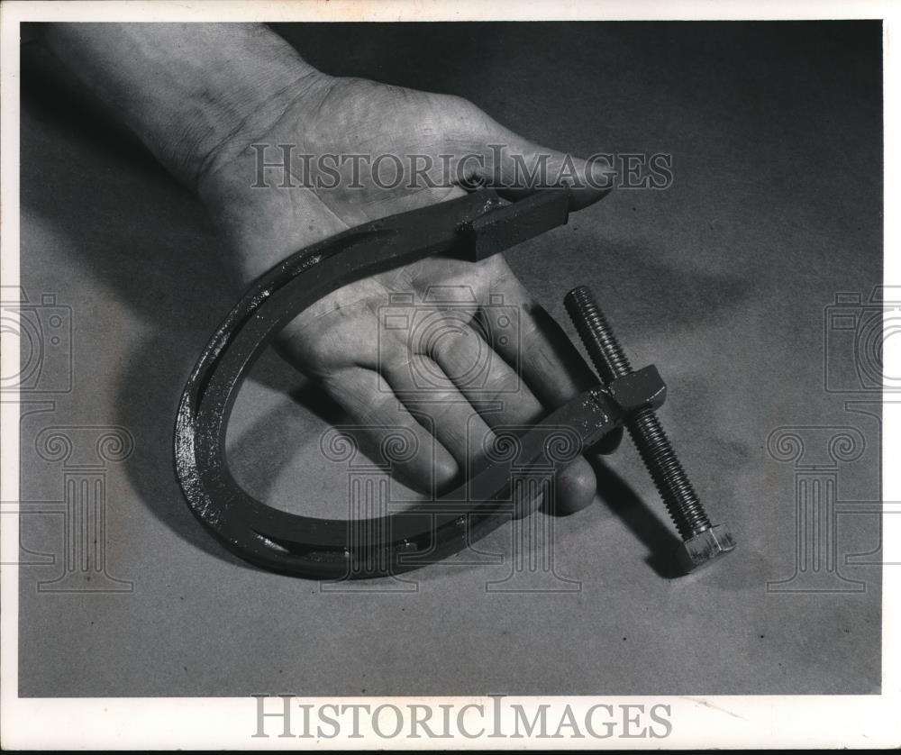 1954 Press Photo horseshoe - nec76986 - Historic Images