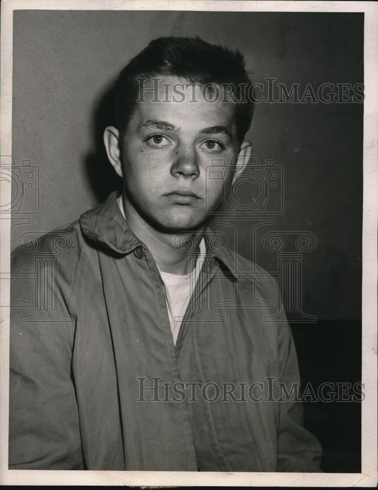 1949 Press Photo  Eugene Renz of Butler Pa in a mug shot - Historic Images