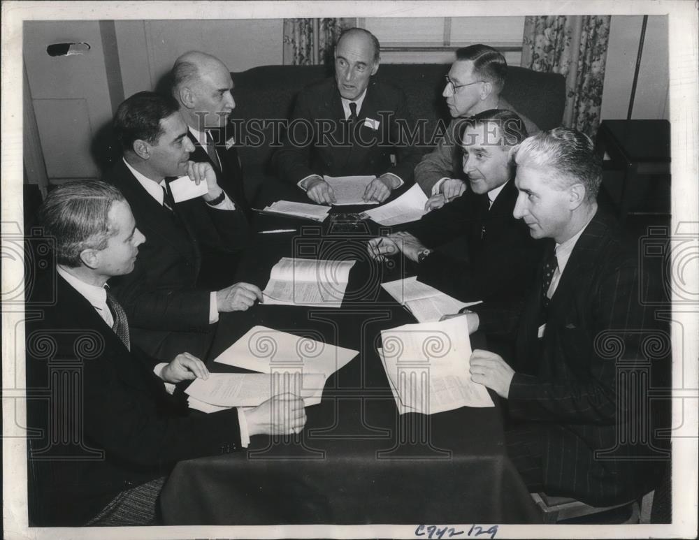 1944 Press Photo International Civil Aviation Conference G.G. Fitzmaurince, - Historic Images