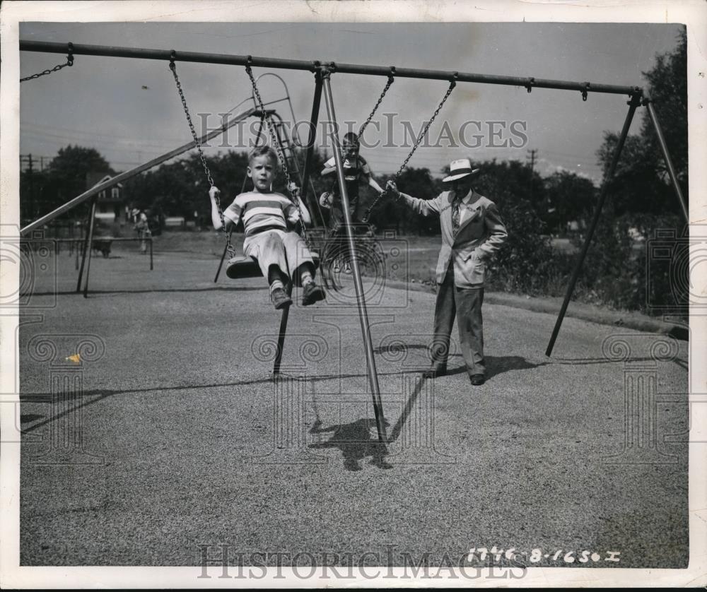 1953 Press Photo Playground surfaced with rubber by Goodyear - Historic Images