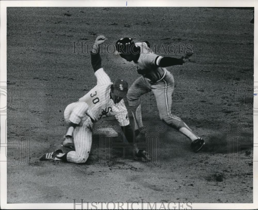 1972 Press Photo White SoxRich Morales vs Orioles Paul Blair - nes17220 - Historic Images