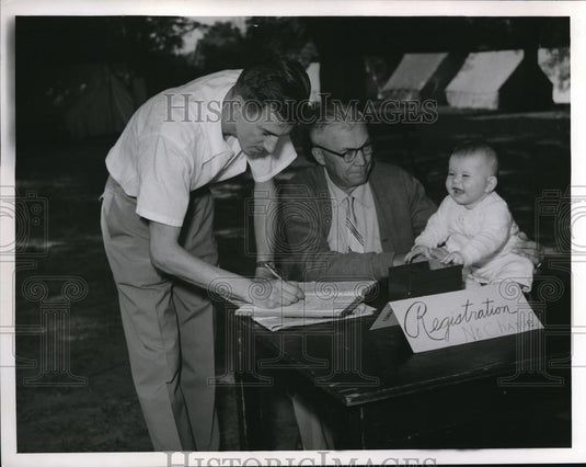 1953 Press Photo Jack Coltmannm Elder Paul Braman & Janet Voltmann - Historic Images