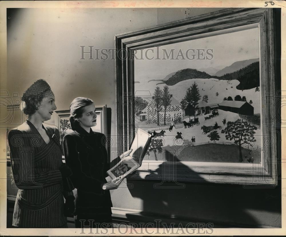 1947 Press Photo Mrs Robert Snyder &amp; painting by Grandma Moses - Historic Images