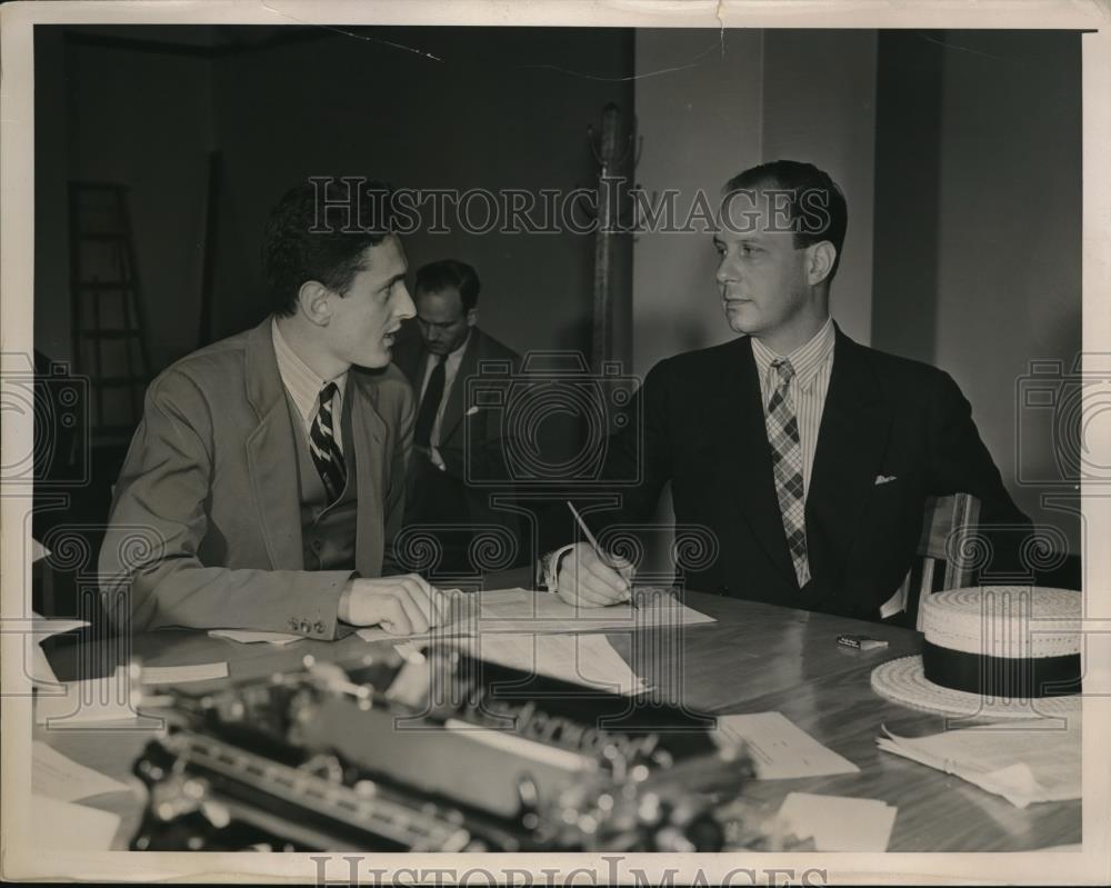 1940 Press Photo Newbold Morris pres of NYC Council at CMTC training - Historic Images