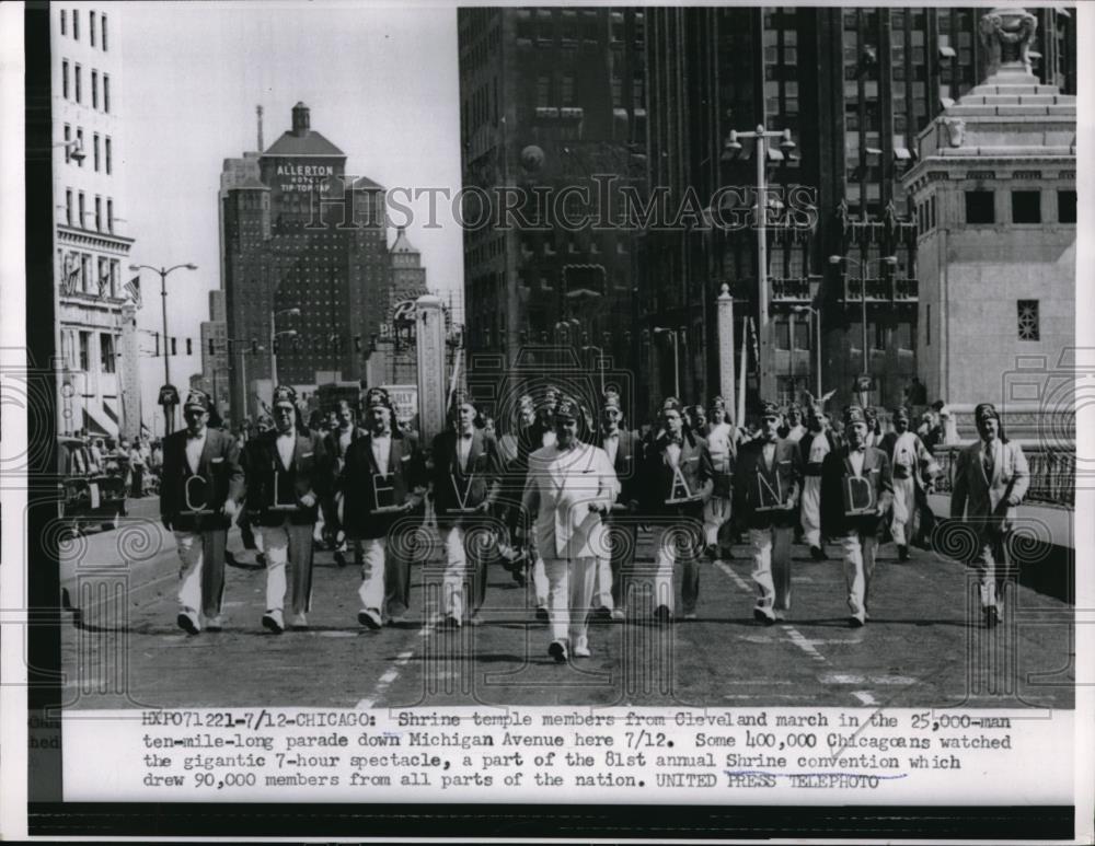 1955 Press Photo Shrine Temple Members March in Chicago - Historic Images