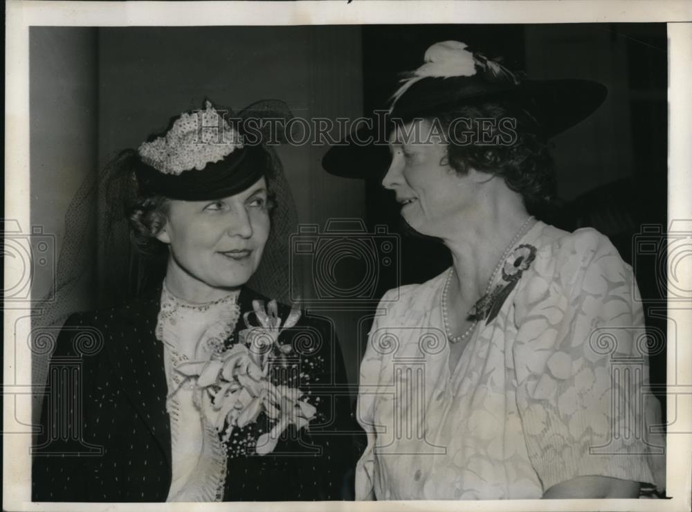 1940 Press Photo Mrs. Wendell L. Willkie and Mrs. George Horace Lorimore - Historic Images