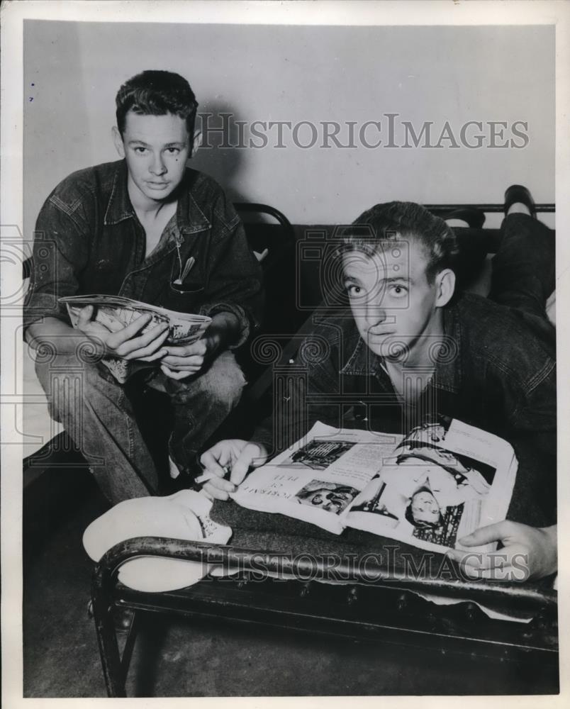 1946 Press Photo Honolulu Australian stowaways A Anderson, CJ Riley jailed - Historic Images