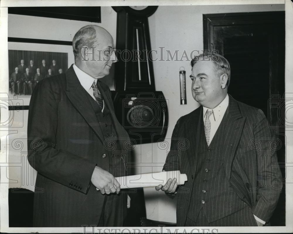 1933 Press Photo Atty Gen Homer Cummings on Joseph Keenan&#39;s commission - Historic Images