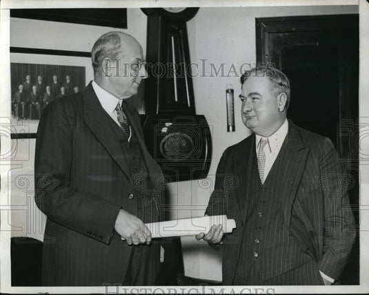 1933 Press Photo Atty Gen Homer Cummings on Joseph Keenan's commission - Historic Images