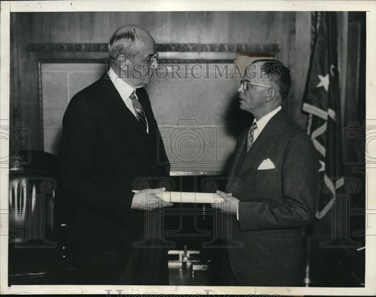 1935 Press Photo Hon. James Morris at the Department of Justice - Historic Images