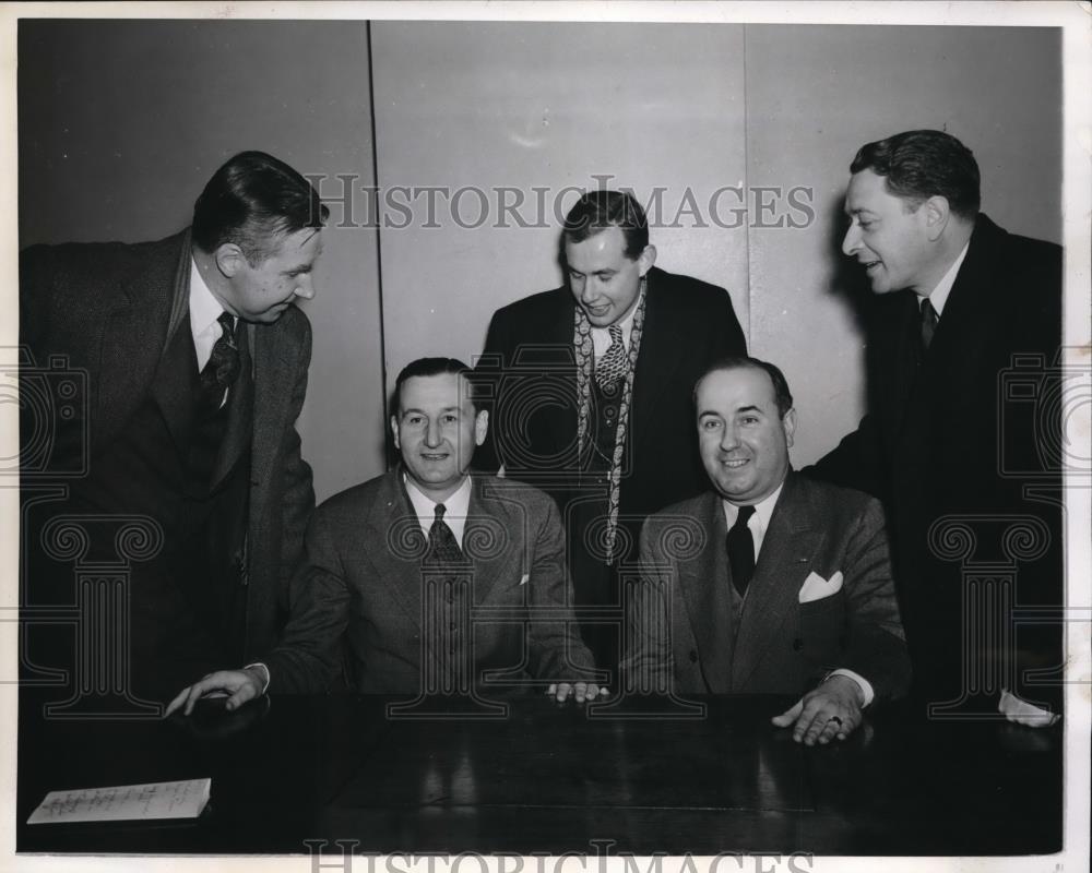 1945 Press Photo Defendants in conspiracy charge are Sherpick, Corrigan,Wells - Historic Images