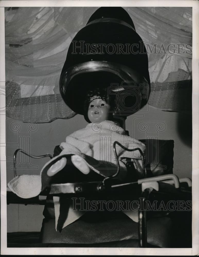1939 Press Photo Dolly in her big drying scene - Historic Images
