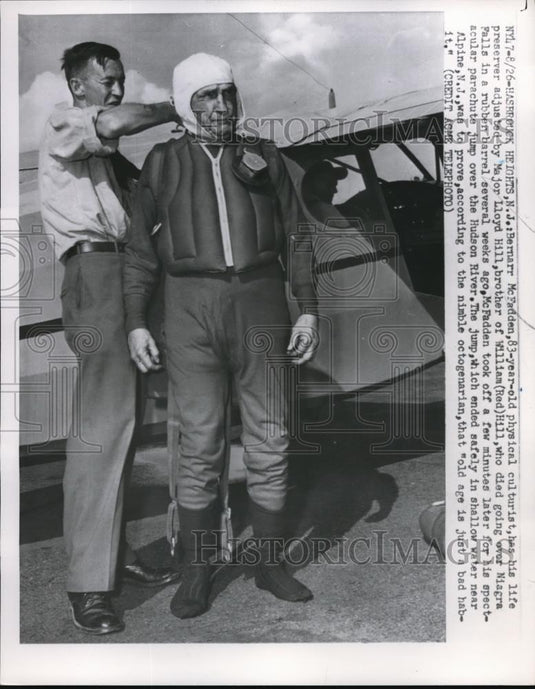 1951 Press Photo Hasbrouck Heights NJ Bernarr McFadden & Maj Lloyd Hill - Historic Images