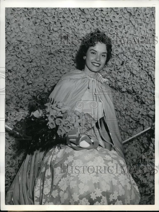 1959 Press Photo Sumner Wash Carol Mills crowned Queen of Puyallup Daffodil Fest - Historic Images