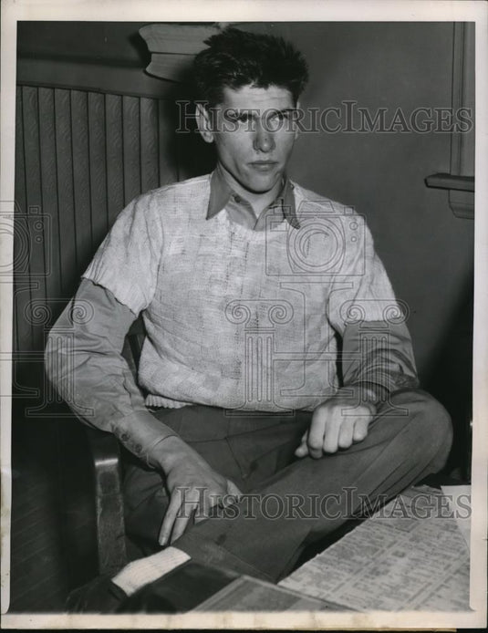 1949 Press Photo William Lendriet seized in 18-room mansion by Chicago police - Historic Images