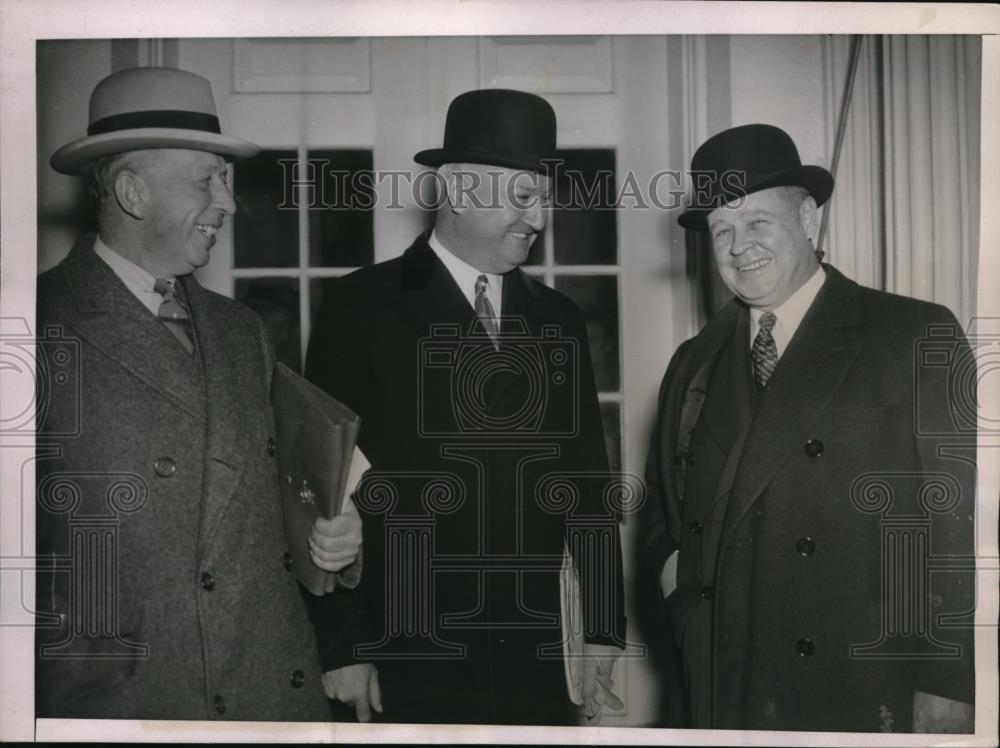 1937 Press Photo Postmaster Forbes Morgan with other two visits the White House - Historic Images