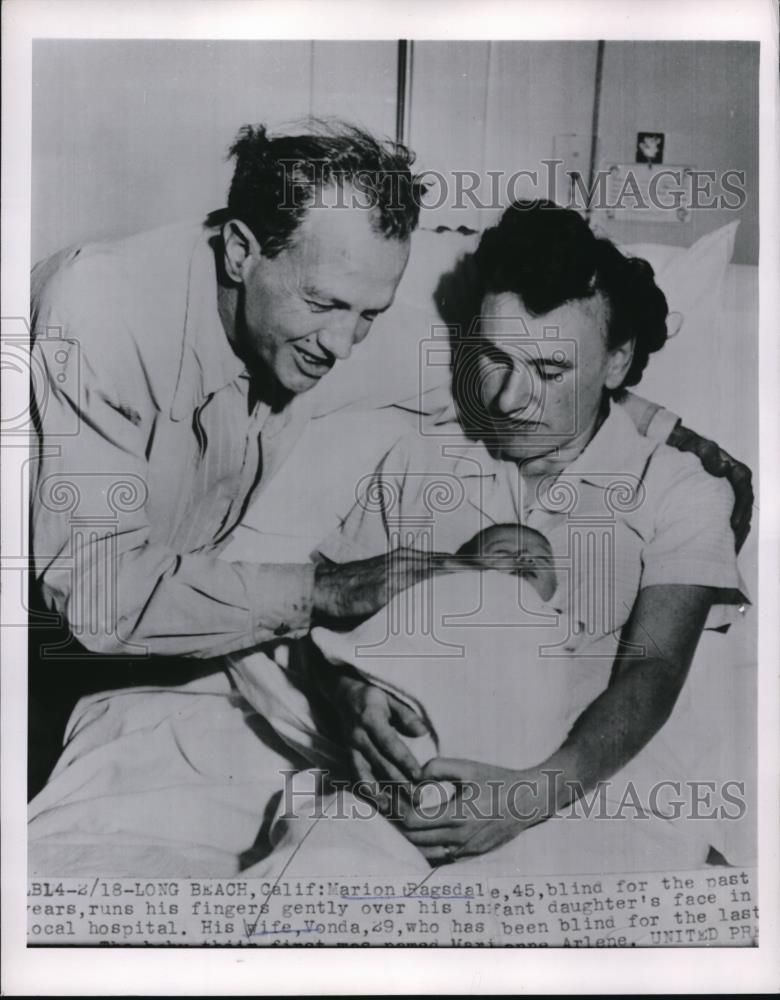 1954 Press Photo Long Beach Calif Marion Pagadale blind woman with newborn - Historic Images