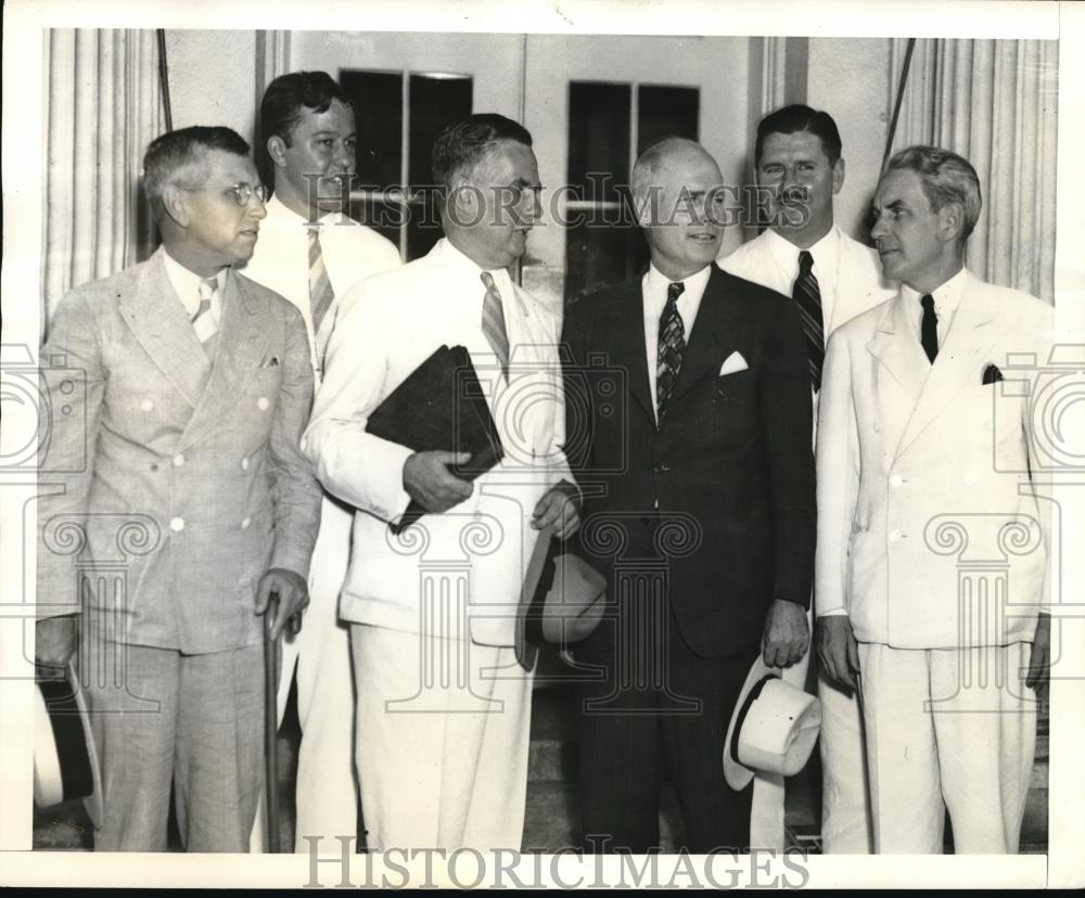 1938 Press Photo The Civil Aeronautics Members were welcomed at the White House - Historic Images