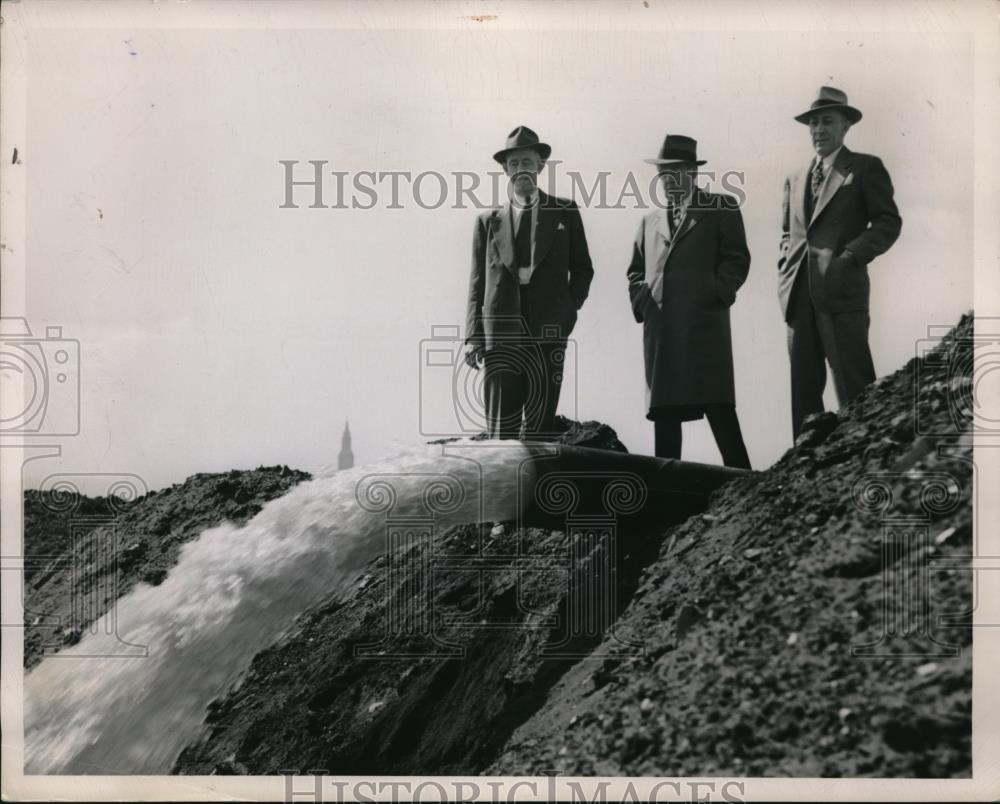 1949 Press Photo Hydraulic land-building project on the Great Lakes. - Historic Images