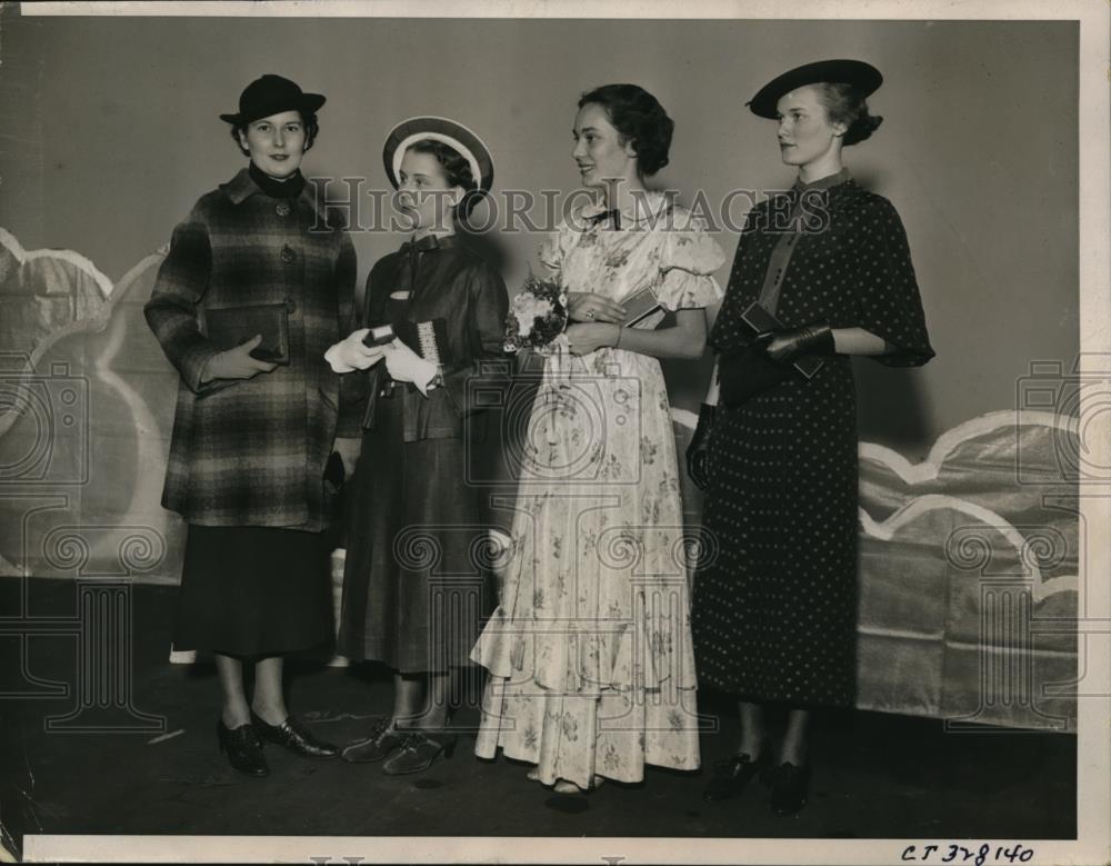 1935 Press Photo Winners of 4-H girls dress contest - Historic Images