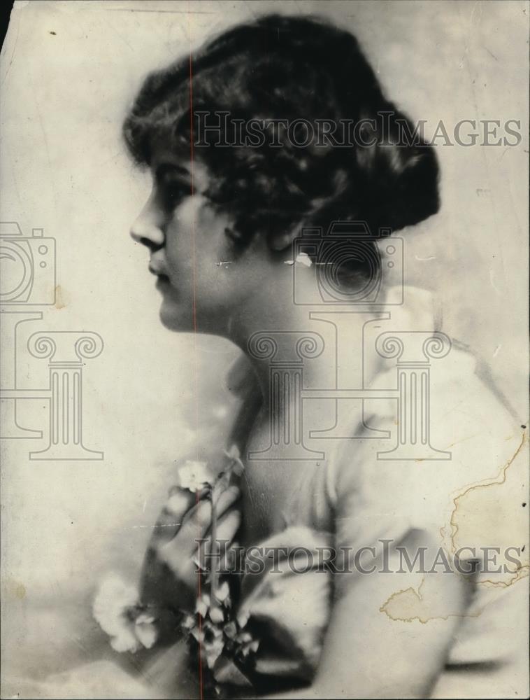 1921 Press Photo socialite Miss Gertrude Fischer of Philadelphia - Historic Images