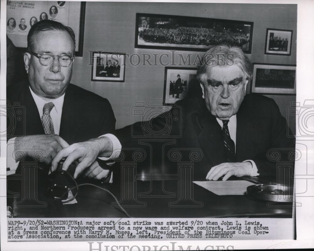 1952 Press Photo John L Lewis and Harry M Moses of Bituminous Coal Operators - Historic Images