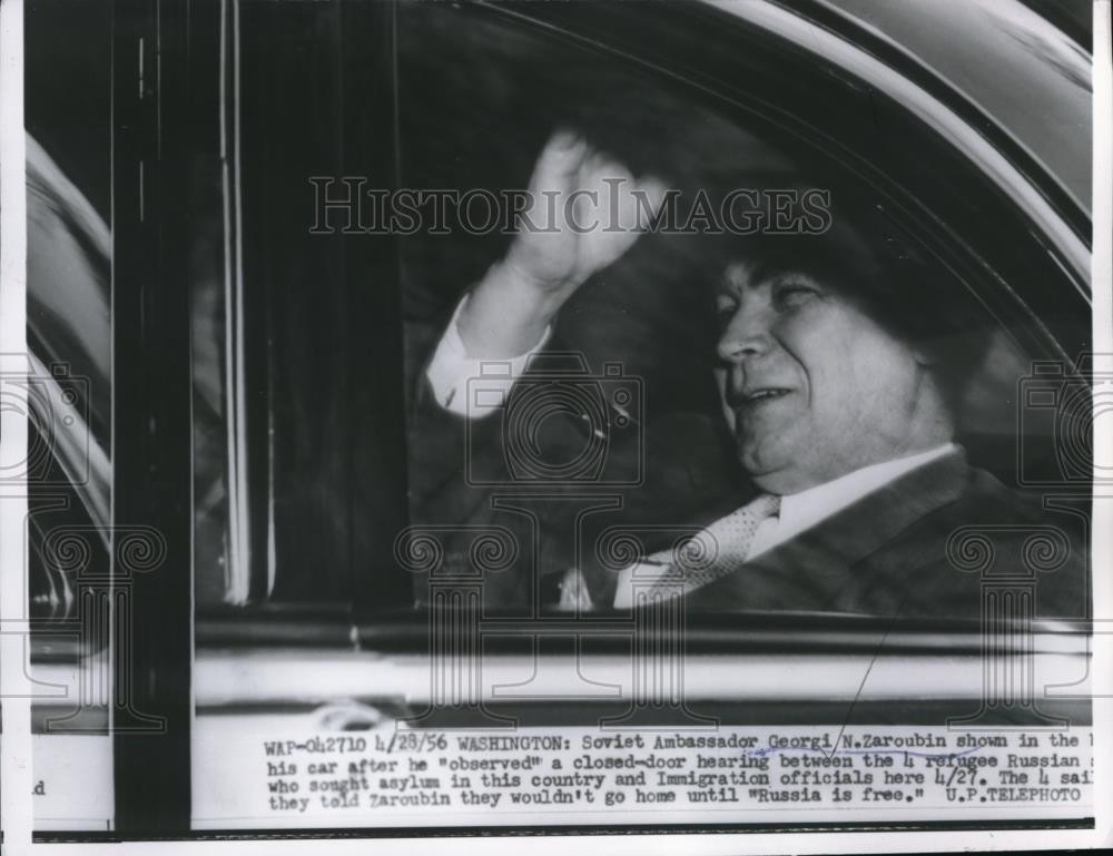 1956 Press Photo Soviet Ambassador Georgi N. Zaroubin inside his car - Historic Images