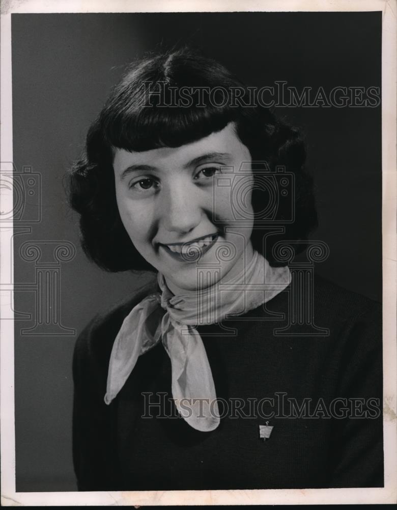 1953 Press Photo Mary Jo Ciaccia at 1383 E. 171st St - Historic Images