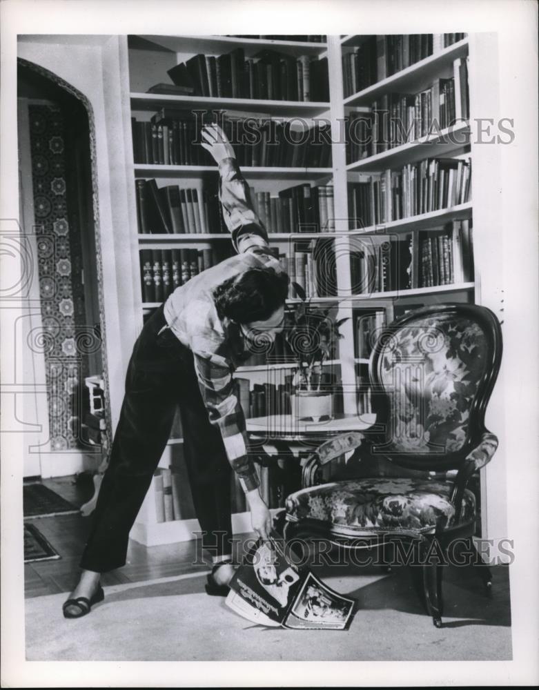 1949 Press Photo Miss Floyd Barbee of NY, Lecturer - Historic Images