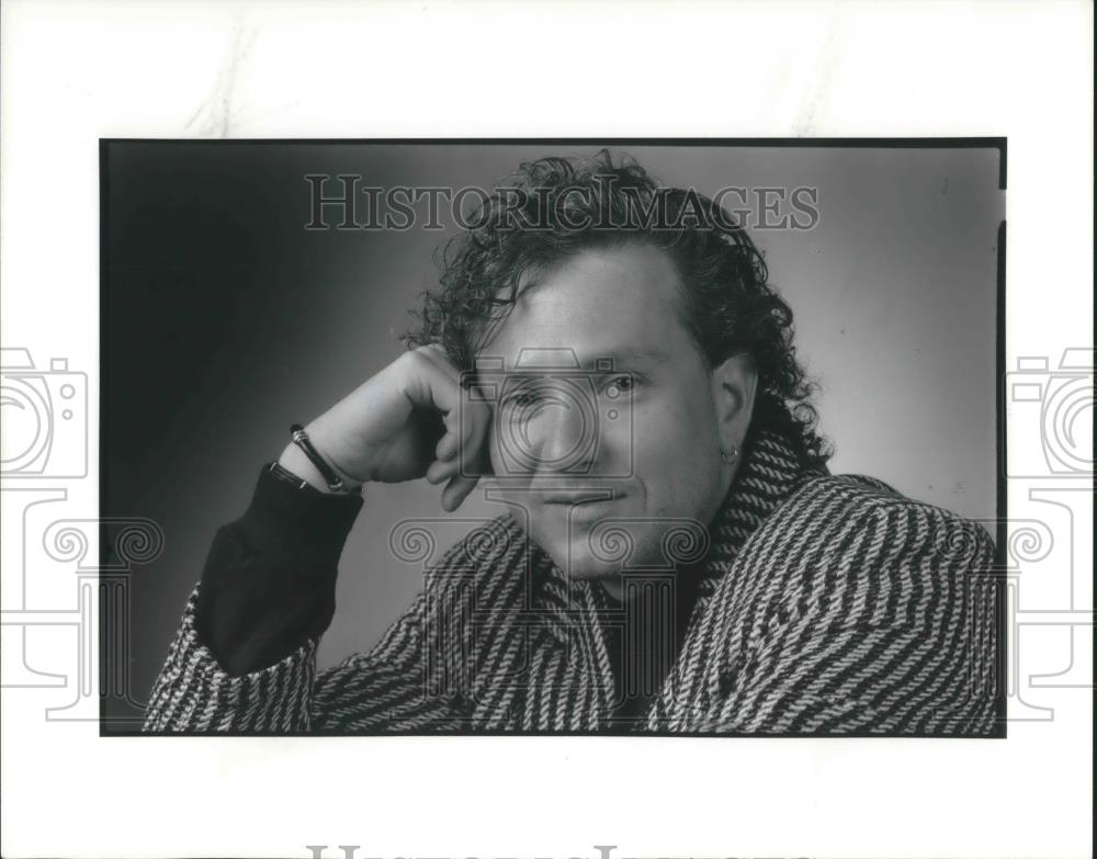 1990 Press Photo Jewelry Designer Richard Blisten - Historic Images