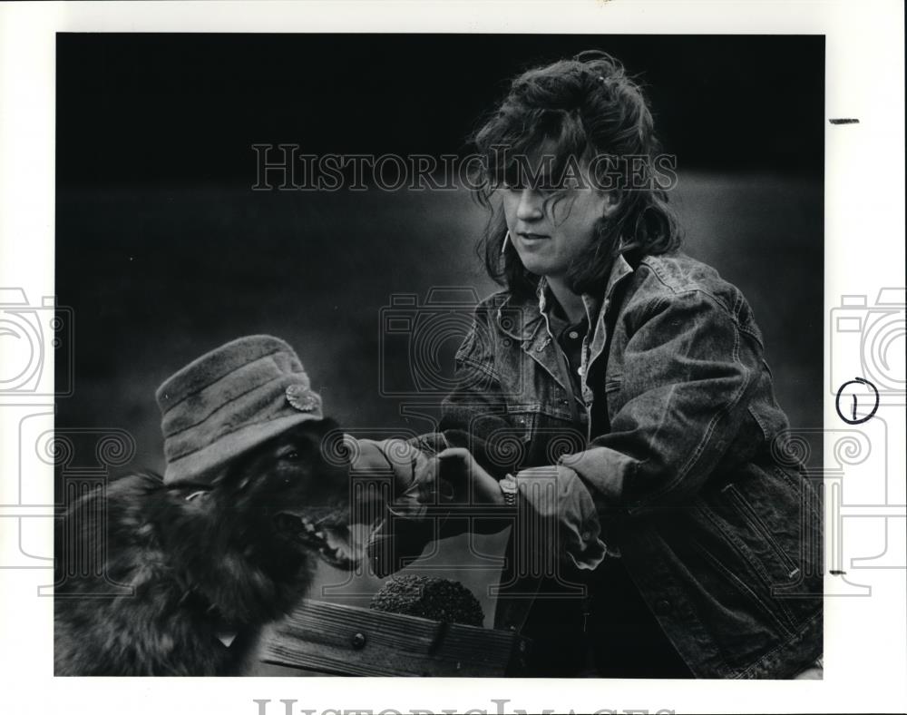 1991 Press Photo Beth Biejon - cva01053 - Historic Images