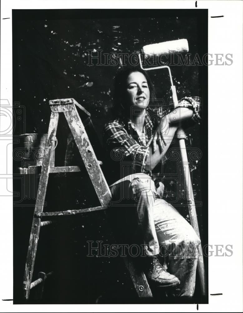 1990 Press Photo Painter Charlotte Belote - Historic Images