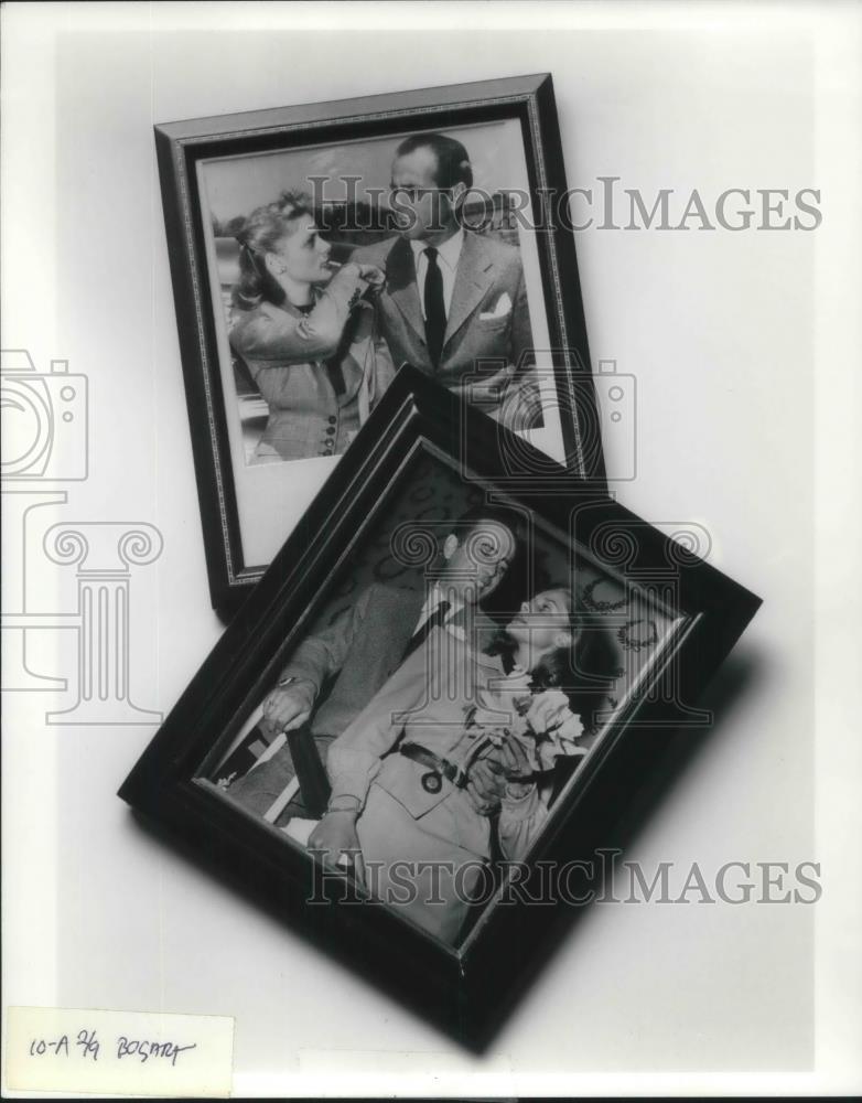 1992 Press Photo Photos in frames - cva02435 - Historic Images