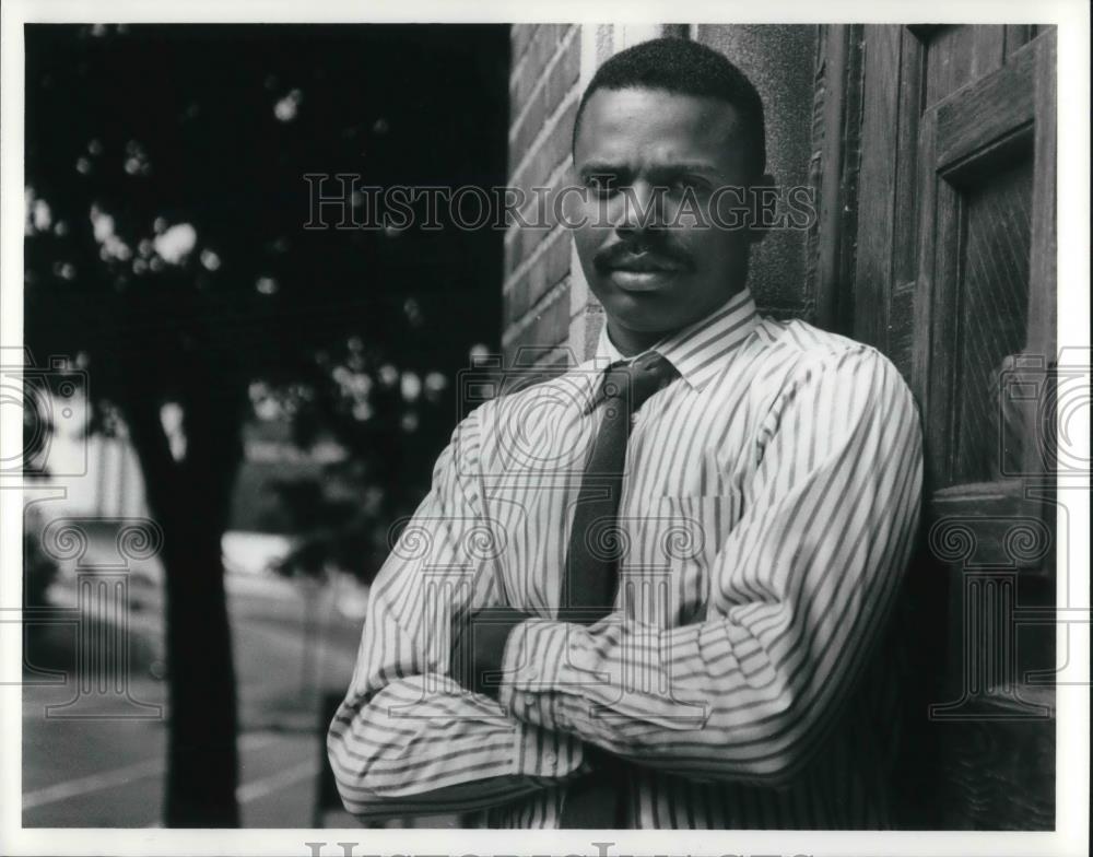 1991 Press Photo Jerald Arnold Senior Probation Officer - Historic Images