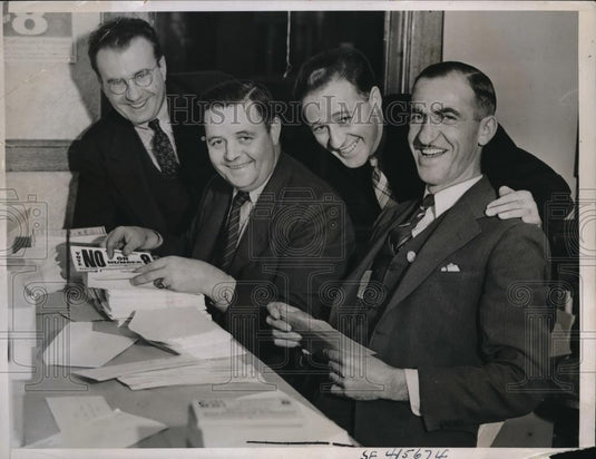1937 Press Photo AFL men James ONeil, Paul Gaffney Louis Goldblatt, Dan DelCarlo - Historic Images