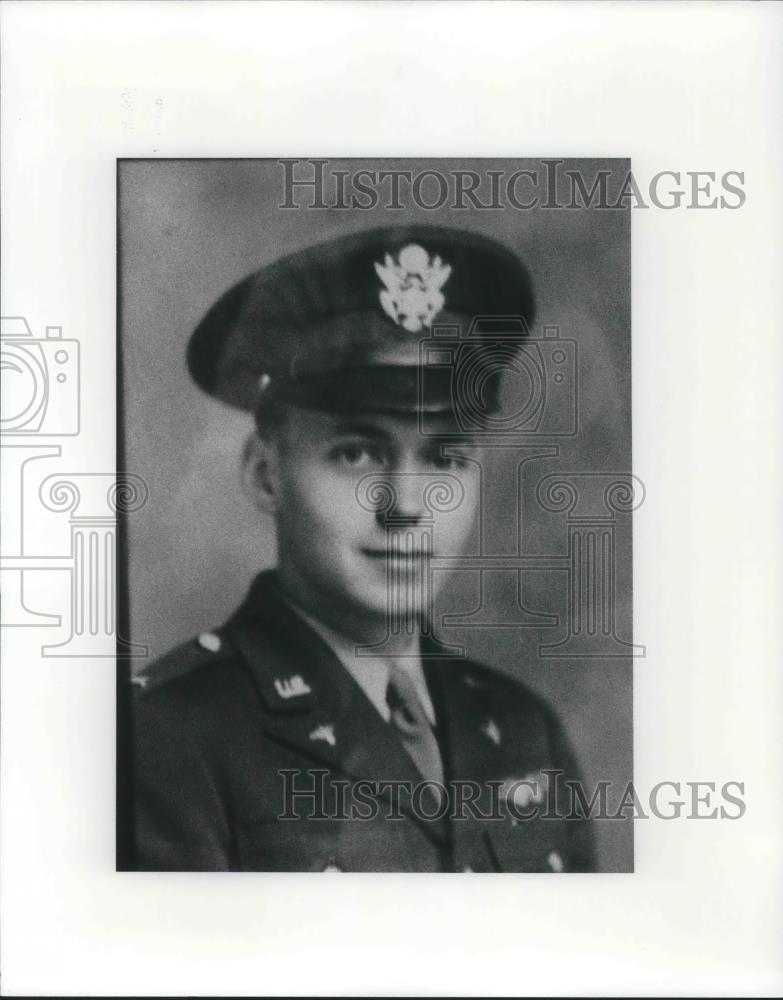 1991 Press Photo Jarman G. Dennard in his World War II uniform - cva08836 - Historic Images